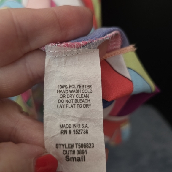 Abstract Sleeveless Women's Top Size Small - Picture 6 of 8